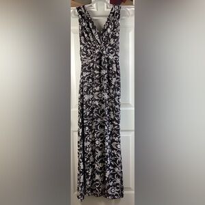 Rabbit Rabbit Rabbit Black and White Floral Maxi Dress  v neck sleeveless dress